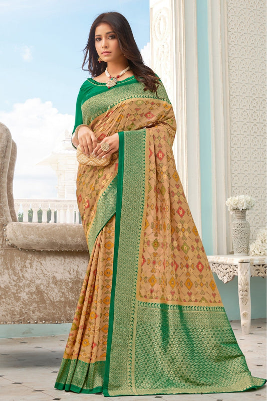Beige and Green Colour Pure Handloom Silk Traditional Saree